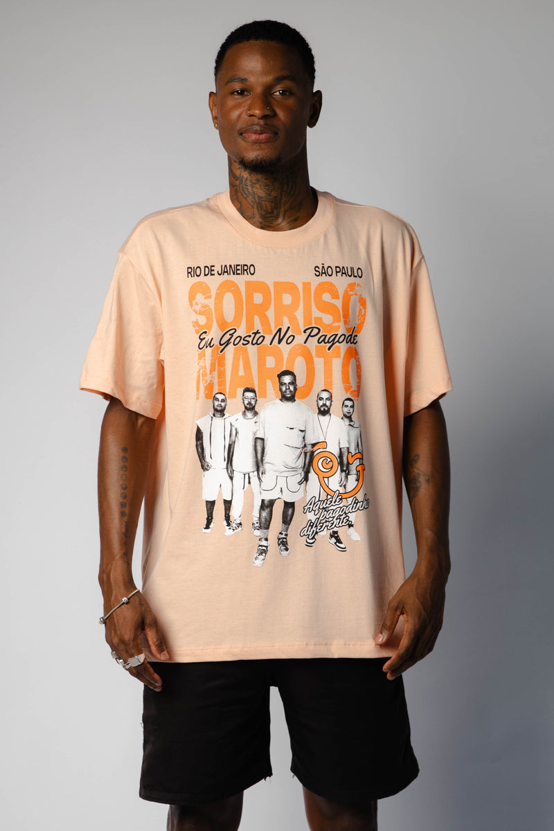 T-SHIRT AQUELE PAGODINHO DIFERENTE - SALMÃO